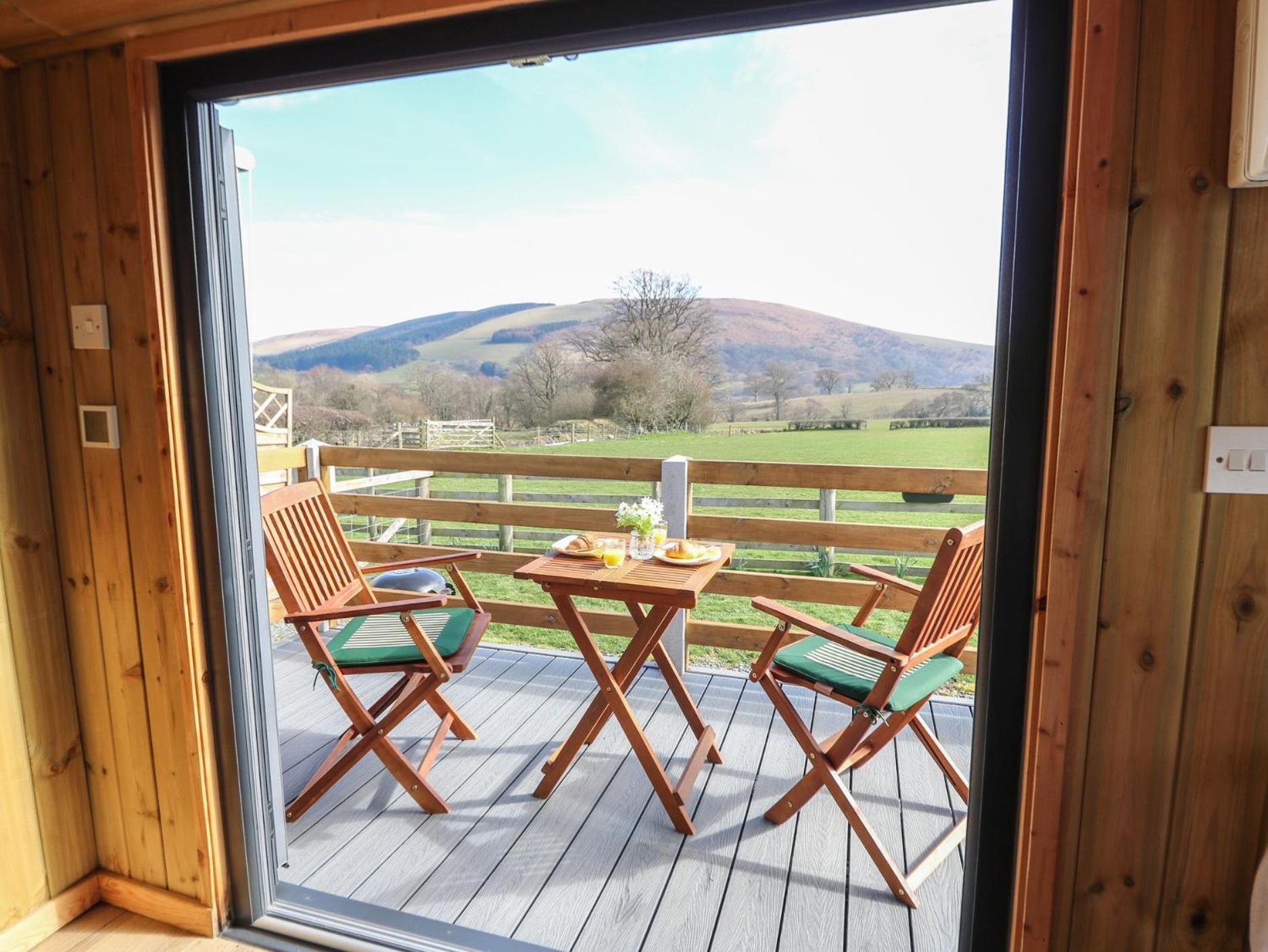 Holiday home Claerwen *